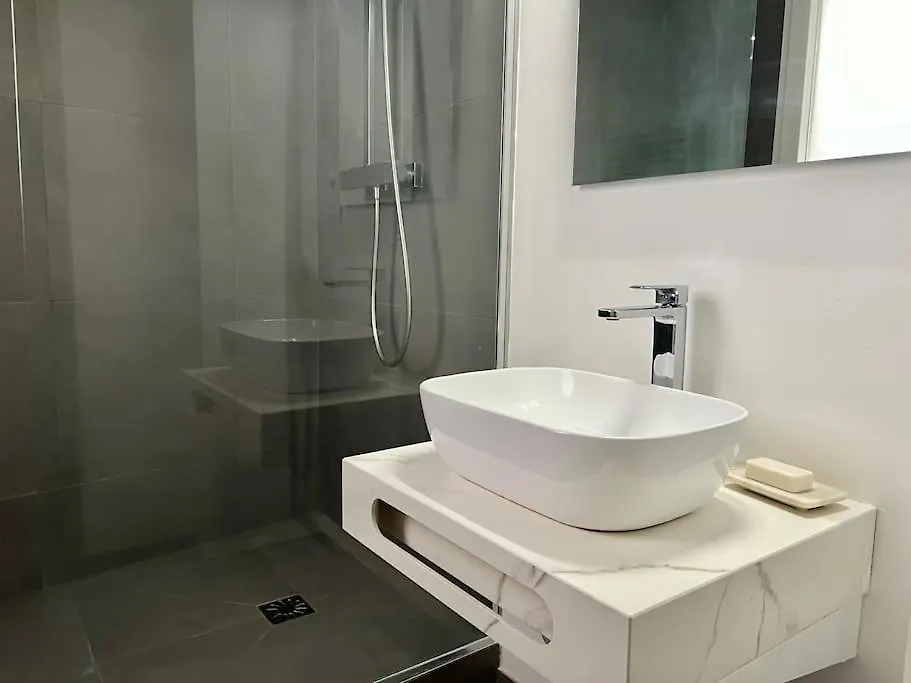 Aux Batignolles - Le Cocon Parisien - 28Mc Apartment France