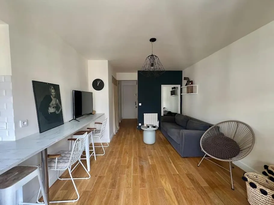 Aux Batignolles - Le Cocon Parisien - 28Mc Apartment France